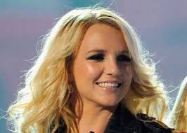 Britney pide perdón a sus fans por fingir que "todo iba bien"