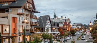 A localidade tem ar europeu e costuma ser um destino bem procurado por turistas no inverno, mas é uma cidade maravilhosa em antes de viajar, é importante ver o tempo em gramado para planejar a mala e suas atividades. Gramado No Verao Confira Dicas De Passeios