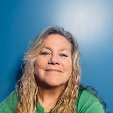 Who is the iconic smooth pop rock band?