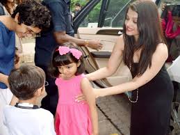 Ramayan Aamir Khans Son Azad Plays Ram Aishwarya Rai Bachchans Daughter Aaradhya Is Sita In A School Skit Watch Vide Aamir Khan Movie Releases Bollywood News