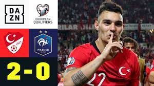 Das ist der zweite teil indem kaan ayhan in seinem stream auf das spiel zwischen der türkei und kaan ayhan, mert müldür ve hakan çalhanoğlu avrupa şampiyonası öncesi açıklamalarda bulundu! Dusseldorfer Kaan Ayhan Schockt Frankreich Turkei Frankreich 2 0 Em Quali Dazn Youtube
