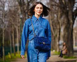I love this look because it's chic and pretty and fun. 12 Versatile Ways To Wear A Denim Shirt