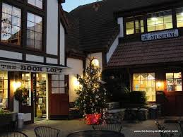 Julefest Christmas Tree In Courtyard In Solvang California Christmas Decor In Solvang Restaurant In Solvang Solvang Restaurants Solvang Christmas Decorations