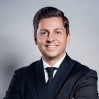 Andrea Pilch's Instagram, Twitter & Facebook