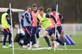 From the garden of number 9 rossett road, the hooter was rising in volume. Who Is Alfie Devine The Tottenham Wonderkid Jose Mourinho Has Named On The Bench Vs Marine Football London