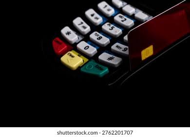 Cartão de crédito e terminal bancário