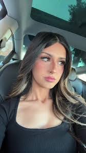 Natalie Gil's Instagram, Twitter & Facebook