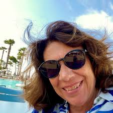 CIAMBELLA DOLCEZZA ALLE MELE, un dolce facile e sofficissimo che piacerà a  tutti 😘 Ricetta di Life & Chiara SCOPRI LA RICETTA▻  https://www.fattoincasadabenedetta.it/ricetta/ciambella-dolcezza-alle-mele