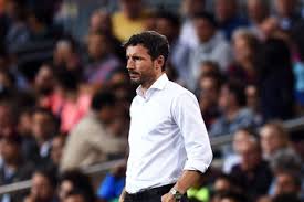 Mark peter gertruda andreas van bommel (maasbracht, 22 aprile 1977) è un allenatore di calcio ed ex calciatore olandese, di ruolo centrocampista. Mark Van Bommel Pictures Photos Images Zimbio