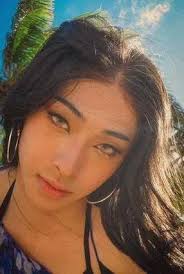 Yi Nengjing's son Harry made women's clothes again, spitting clouds and hot  eyes