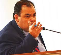 Laura Bakos's Instagram, Twitter & Facebook