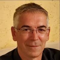 50+ perfiles de «Acri»