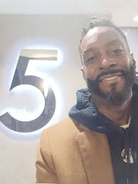 Meeting friends for events and festivals in middle Tennessee