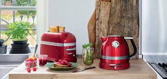 This sleek black glossy kettle and toaster set from breville is a perfect pair for your breakfast routine. Kettle And Toaster Set Kitchenaid Premium Kitchen Appliances Kitchenaid Uk