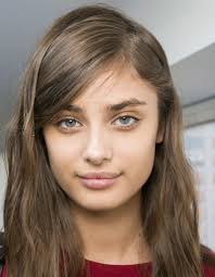 Mais parmi toutes les nuances de brun, laquelle choisir ? Cheveux Chatains Quelle Coloration Choisir Elle