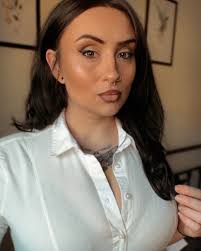 bodycon dresses are not to be scared of as someone who is bigger, extra  cushion, or an overhang. I hope this video proves that and encourages you  to get the dress #bodycon #