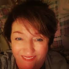 Vicki Eaves's Instagram, Twitter & Facebook