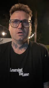 We’re giving back how we know best… through the phone. #community  #wedorecover #socialmedia #discord #recovery #soberliving // @pat_ridge