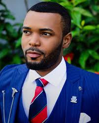 PORTRAITS & EVENT PHOTOGRAPHER (@michaeltilvisuals) • Instagram photos and  videos