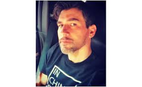 Mauricio barcelata pinedo, mejor conocido en el mundo de la farándula únicamente como mauricio barcelata nació en alvarado, veracruz, méxico, el día 5 de enero de 1970, es un presentador de televisión y actor mexicano, viviendo su infancia con sus padres y sus dos hermanos mayores, esto hasta que sus padres se. Pese A Cuidados Mauricio Barcelata Se Contagia De Coronavirus