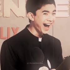 Jordan Cormier's Instagram, Twitter & Facebook