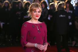 Per tvline, fennell will portray camilla parker bowles, the duchess of cornwall, in the crown's third season. Who Is Emerald Fennell Who Will Play Camilla Parker Bowles On The Crown