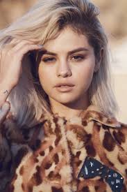 Here are the best dressed celebrities that made us crush on the 'gram. Pin On Beautiful Selena