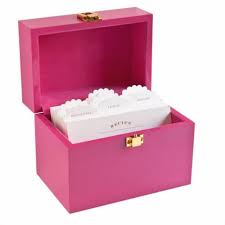 It has a loop on one of the sides to hold rubberbands. 13 Best Index Card Holders Ideas