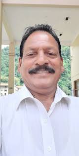 Introduction of a retired electrical engineer