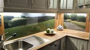 Hochwertige küchenfliesen für kleine und große wohnträume. Kuchenruckwand Aus Esg Glas Mit Eigenem Motiv Glasruckwand Kuche Kuchenruckwand Kuche Ruckwand Glas