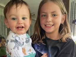 Kathleen Hammel's Instagram, Twitter & Facebook