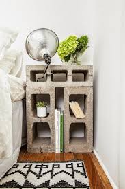 Una soluzione alternativa che può dare grandi soddisfazioni. Comodino Fai Da Te Con Riciclo Originalita E Creativita Casa Magazine