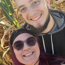 Jennifer Morrow and Kurtis Moore's Wedding Website