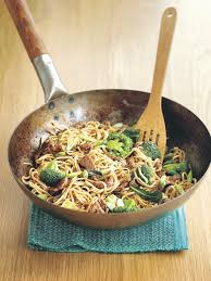 Nouilles Sautees Au Boeuf Et Au Brocoli Recette Nouilles Sautees Au Boeuf Nouilles Sautees Nouilles