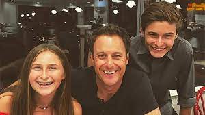 570 likes · 25 talking about this. Die Unsagbare Wahrheit Von Chris Harrison News24viral