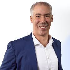 Thomas Kretschmer's Instagram, Twitter & Facebook