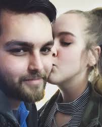 Miranda Honeycutt and Jared Ledford's Wedding Website