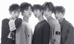 With txt's soobin standing over six feet tall—185 centimeters to be exact—fans weren't ready to see just how massive their height difference was on the latest airing of kbs's music bank. Profile Kpop Txt Members Ages Predebut Scandal Fun Facts Oh K Kulture