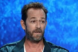 Nesse vídeo a gente conversa um pouco sobre a trágica notícia da morte do luke perry nosso eterno fred andrews.♡ se inscreva no canal: Luke Perry Ator De Barrados No Baile E Riverdale Morre Aos 52 Anos Pop Arte G1
