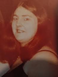 Can someone please restore the colour of this picture and brighten it up  please and thank you