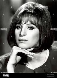 BARBRA STREISAND in ON A CLEAR DAY YOU CAN SEE FOREVER (1970), directed by  VINCENTE MINNELLI. Credit: PARAMOUNT PICTURES