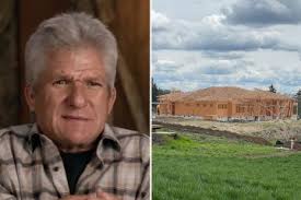 Little People's Matt Roloff engaged to Caryn Chandler after 6 years of  dating as duo dish