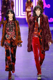 She was named one of the top 5 fashion icons of the decade and in 2009 earned the g. Anna Sui Fall 2016 Ready To Wear Collection Vogue