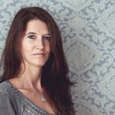 Yvonne Louise's Instagram, Twitter & Facebook