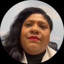 Fran Glover's Instagram, Twitter & Facebook