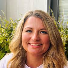 Which do peole prefer before or after hair cut of my lovely schweenie lilly.