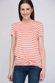 Pembe Kadin T Shirt Modelleri Fiyatlari Trendyol Kadin Moda Stilleri Pembe