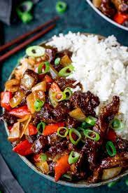 22 Quick And Easy Beef Recipes For Dinner Ray Amaari Beef Recipes For Dinner Orange Beef Beef Recipes