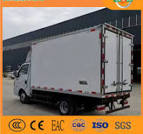 4X2 3tons China Dongfeng Light Freezing/Box Carrier Freezer Cooling Cargo  Van/Mini Ice Cream Truck/Van Cargo Truck Factory Price
