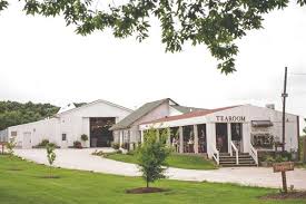 Host Your Event At Emerson Creek In Oswego Illinois Il Use Eventective To Find Event Meeting Wedding And Banquet Halls Tea Room Venues Patio Stones